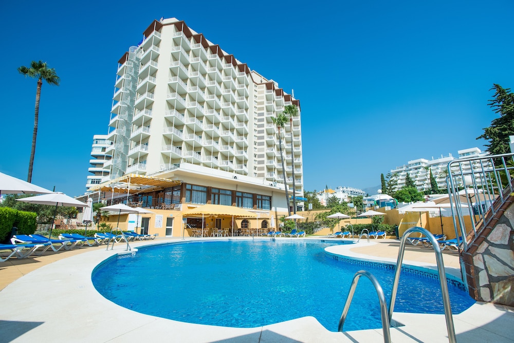 Hotel Monarque Torreblanca — Main photo in Fuengirola, Andalusia