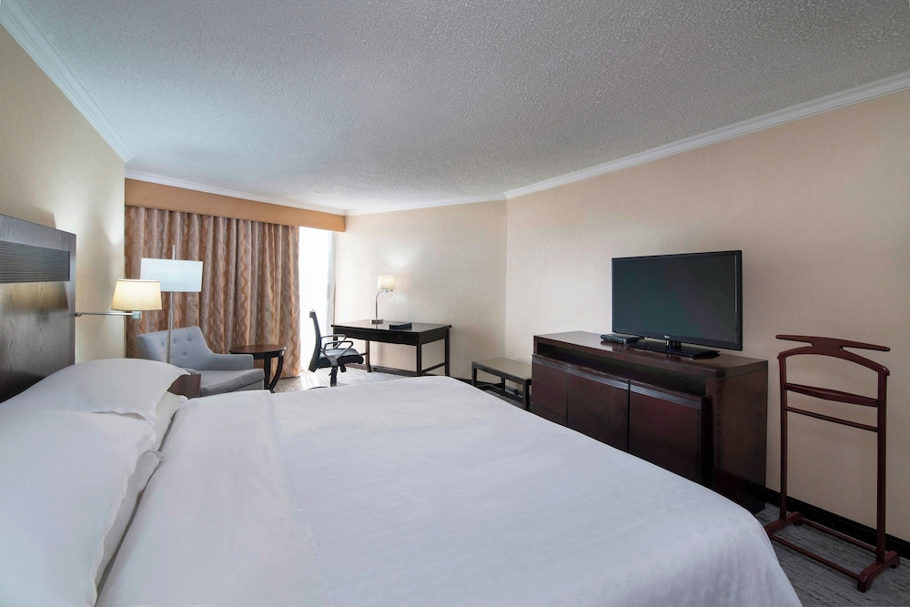 Sheraton Santo Domingo Hotel — Hotel rooms in Santo Domingo, Distrito Nacional
