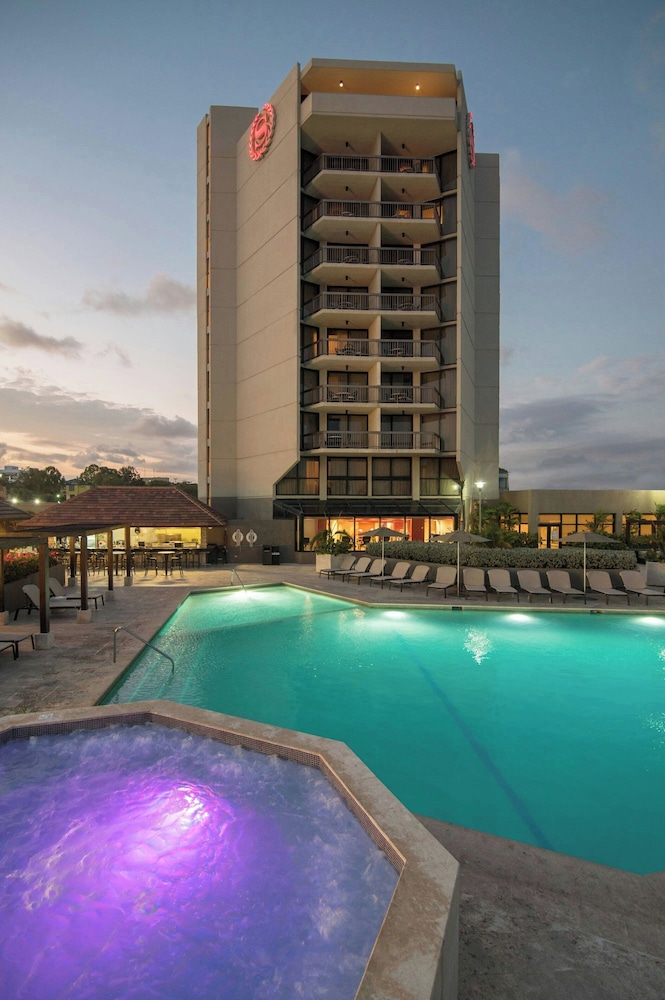 Sheraton Santo Domingo Hotel — Swimming pool in Santo Domingo, Distrito Nacional