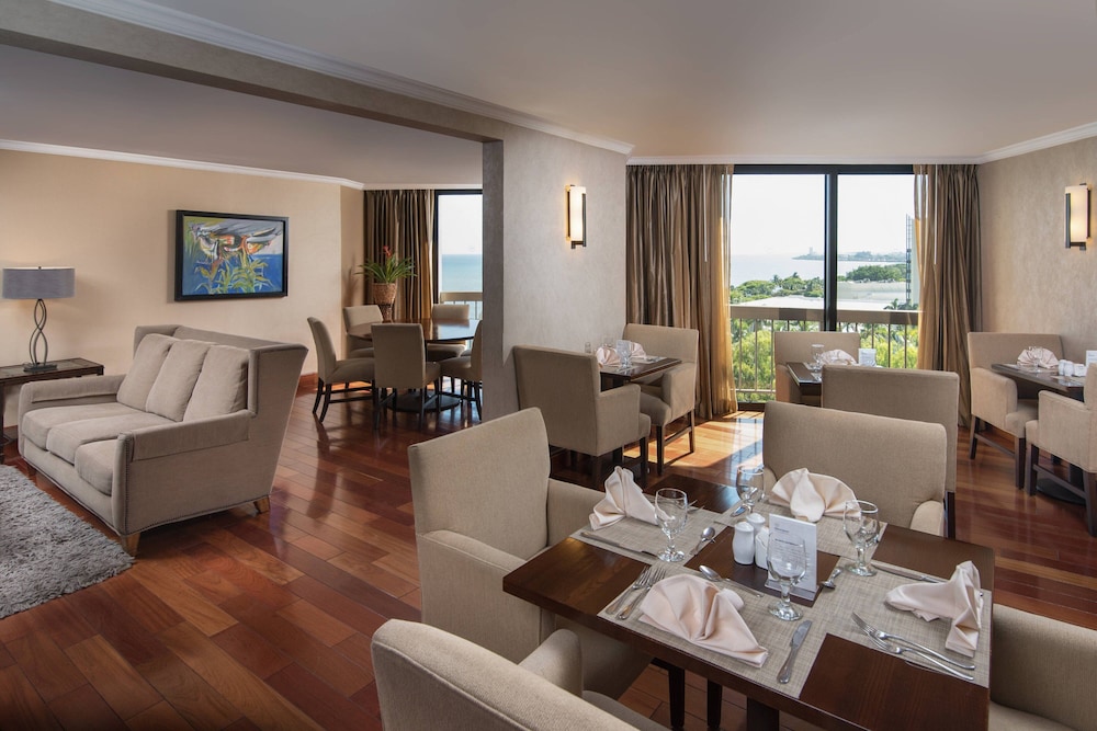 Sheraton Santo Domingo Hotel — Restaurant & bars in Santo Domingo, Distrito Nacional