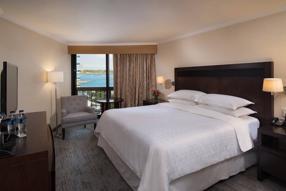 Sheraton Santo Domingo Hotel — Hotel rooms in Santo Domingo, Distrito Nacional