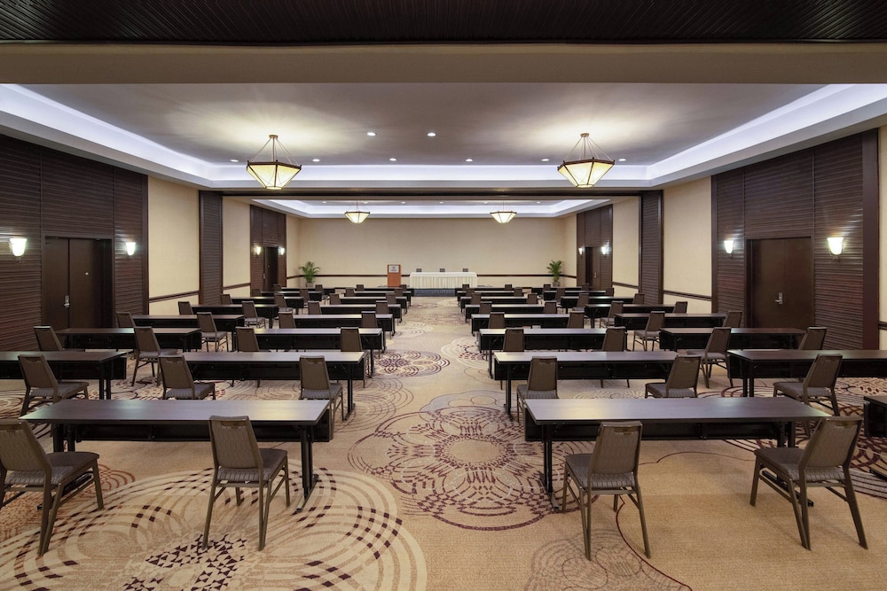 Sheraton Santo Domingo Hotel — Hotel building in Santo Domingo, Distrito Nacional