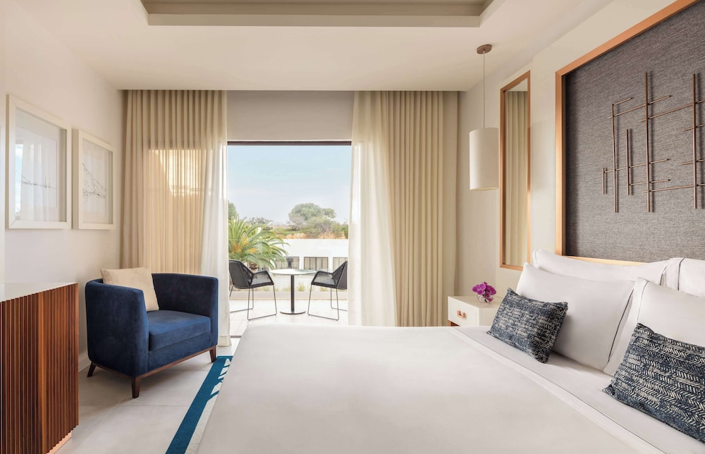 Tivoli Carvoeiro — Hotel rooms in Carvoeiro, Faro