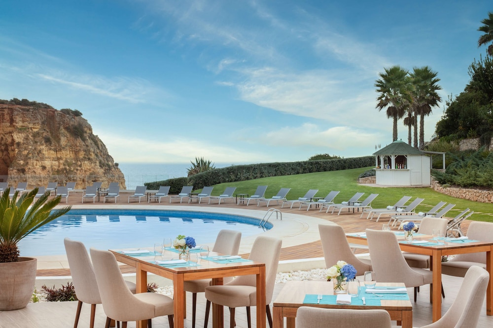Tivoli Carvoeiro — Swimming pool in Carvoeiro, Faro