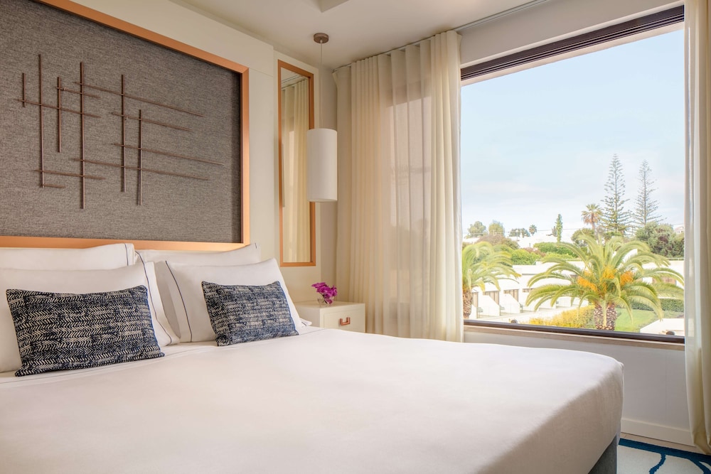Tivoli Carvoeiro — Hotel rooms in Carvoeiro, Faro