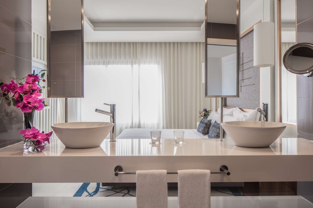Tivoli Carvoeiro — Hotel rooms in Carvoeiro, Faro