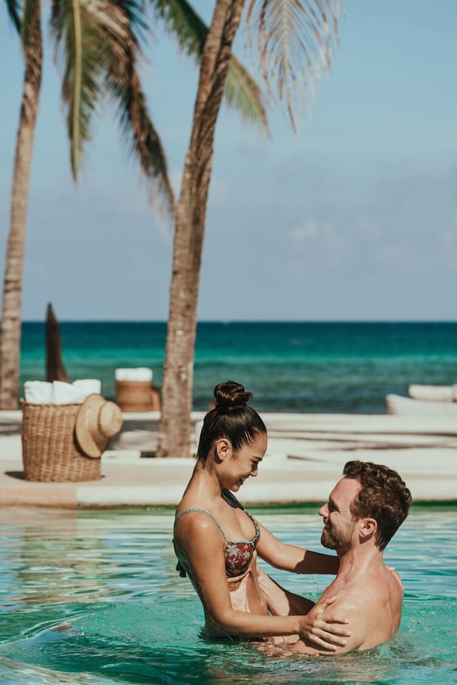 Viceroy Riviera Maya, a Luxury Villa Resort - Adults Only — Swimming pool in Playa del Carmen, Quintana Roo
