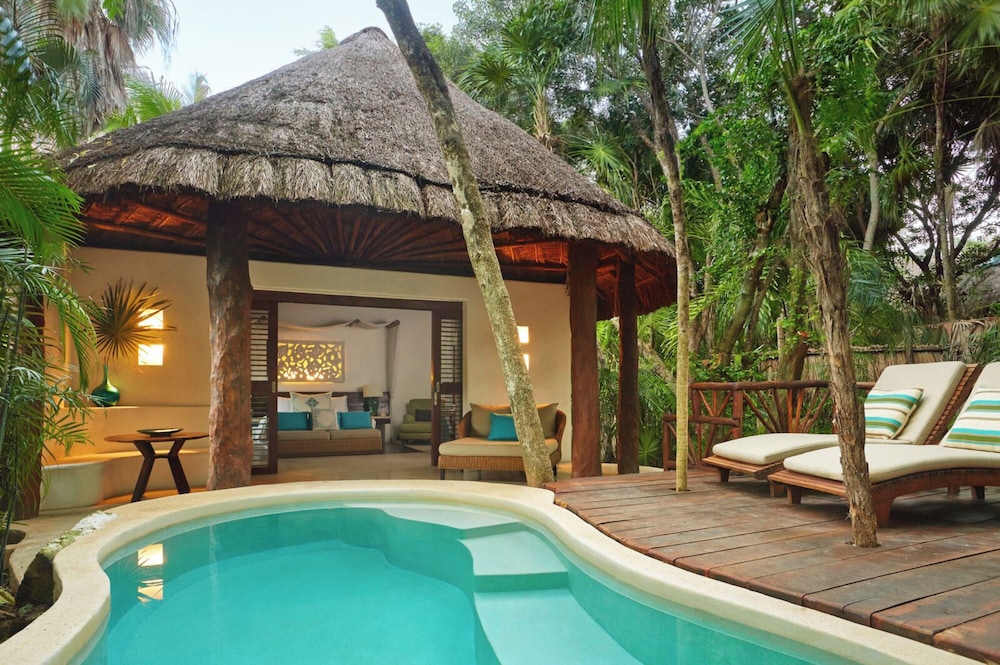 Viceroy Riviera Maya, a Luxury Villa Resort - Adults Only — Swimming pool in Playa del Carmen, Quintana Roo