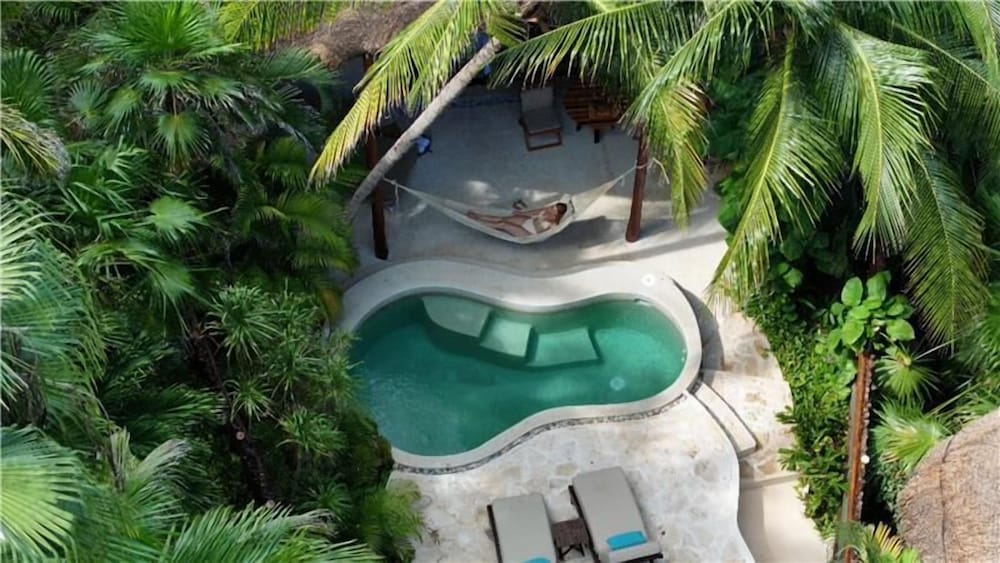 Viceroy Riviera Maya, a Luxury Villa Resort - Adults Only — Swimming pool in Playa del Carmen, Quintana Roo
