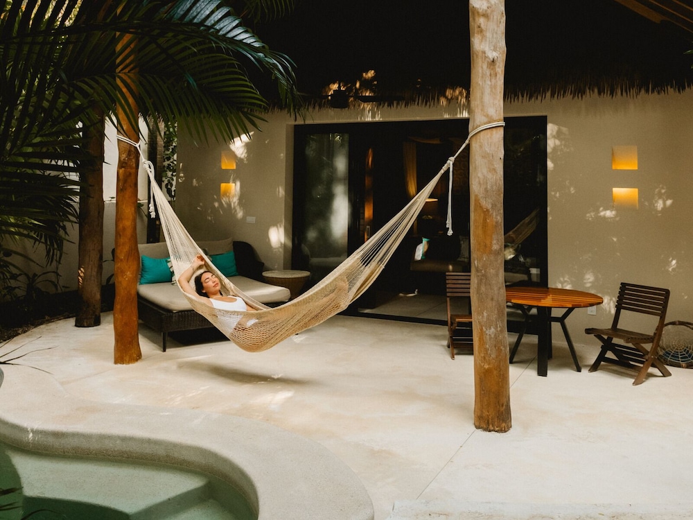 Viceroy Riviera Maya, a Luxury Villa Resort - Adults Only — Hotel building in Playa del Carmen, Quintana Roo