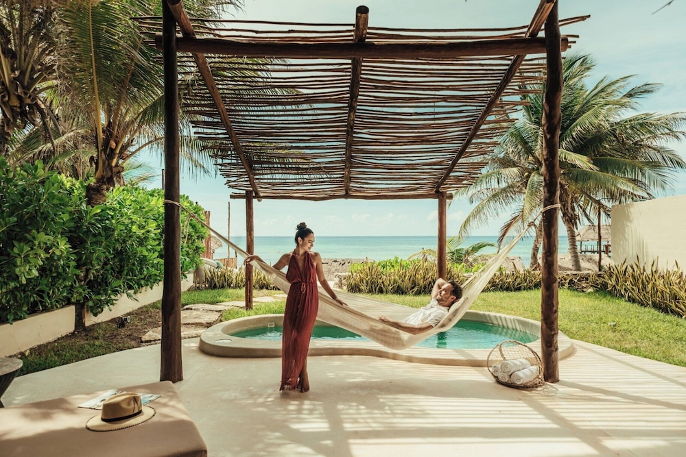 Viceroy Riviera Maya, a Luxury Villa Resort - Adults Only — Swimming pool in Playa del Carmen, Quintana Roo