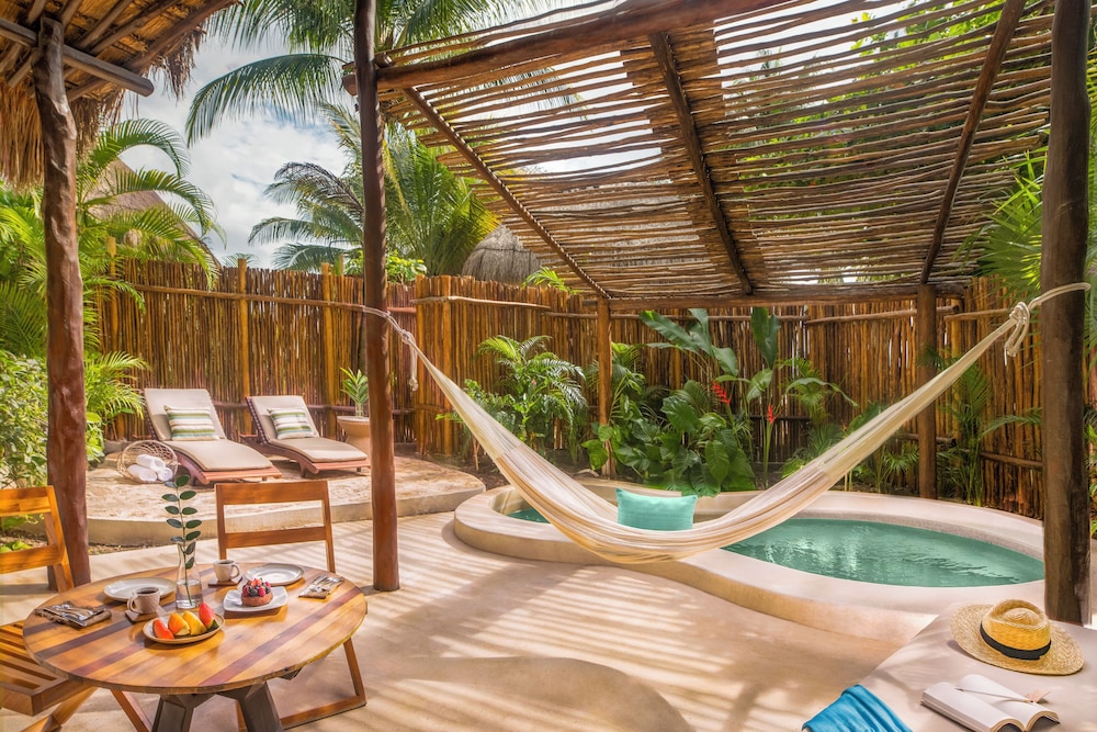 Viceroy Riviera Maya, a Luxury Villa Resort - Adults Only — Swimming pool in Playa del Carmen, Quintana Roo