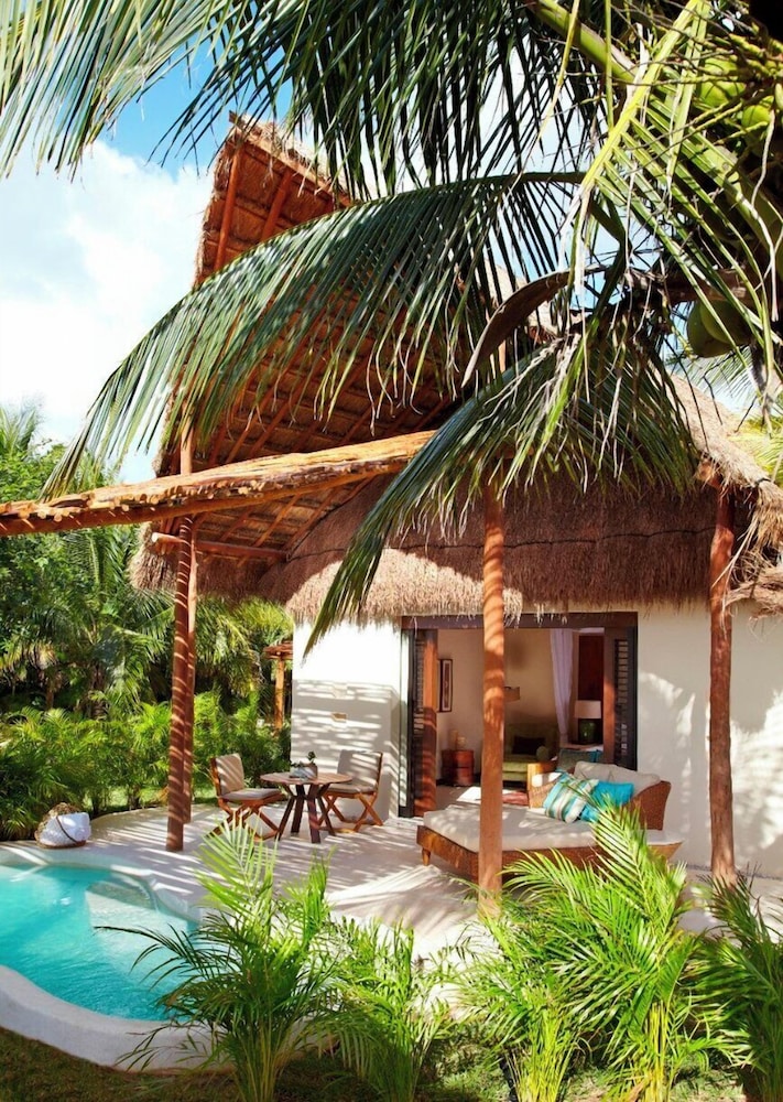 Viceroy Riviera Maya, a Luxury Villa Resort - Adults Only — Hotel building in Playa del Carmen, Quintana Roo