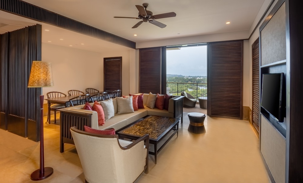 Hilton Goa Resort Candolim — Hotel rooms in Candolim, Goa