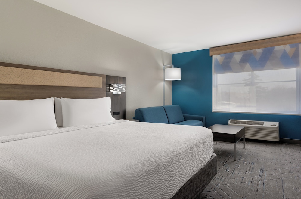 Holiday Inn Express Boston - Milford by IHG — Hotel rooms in Milford, Massachusetts
