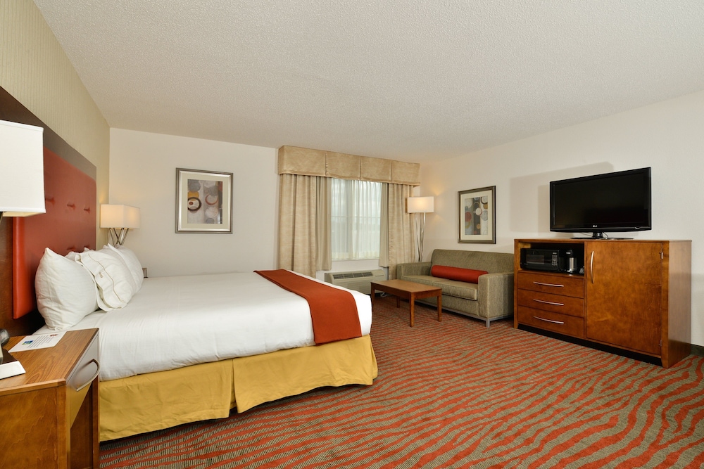 Holiday Inn Express Boston - Milford by IHG — Hotel rooms in Milford, Massachusetts