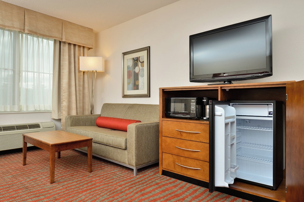 Holiday Inn Express Boston - Milford by IHG — Hotel rooms in Milford, Massachusetts