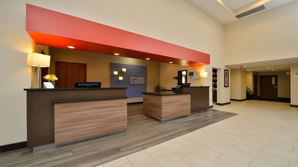 Holiday Inn Express Boston - Milford by IHG — Hotel building in Milford, Massachusetts