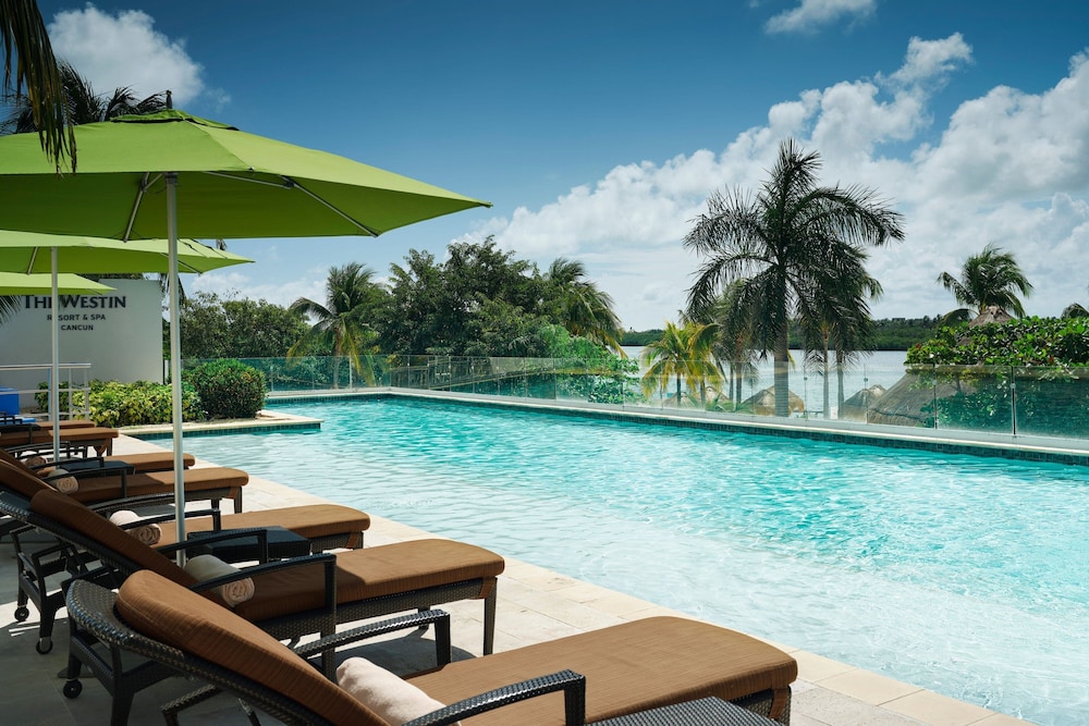 The Westin Cancun Resort & Spa — Swimming pool in Cancun, Quintana Roo
