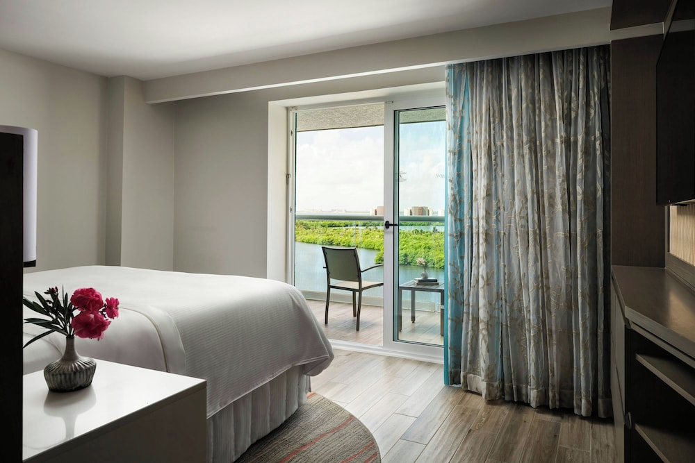 The Westin Cancun Resort & Spa — Hotel rooms in Cancun, Quintana Roo
