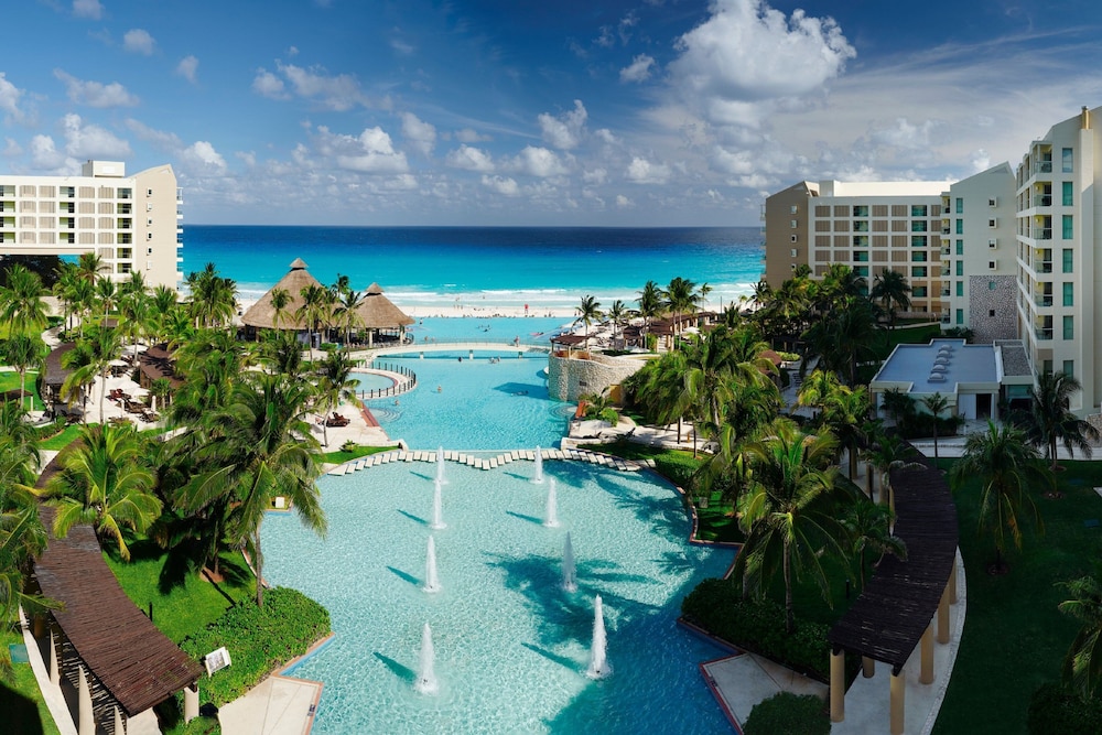 The Westin Lagunamar Ocean Resort Villas & Spa, Cancun — Swimming pool in Cancun, Quintana Roo
