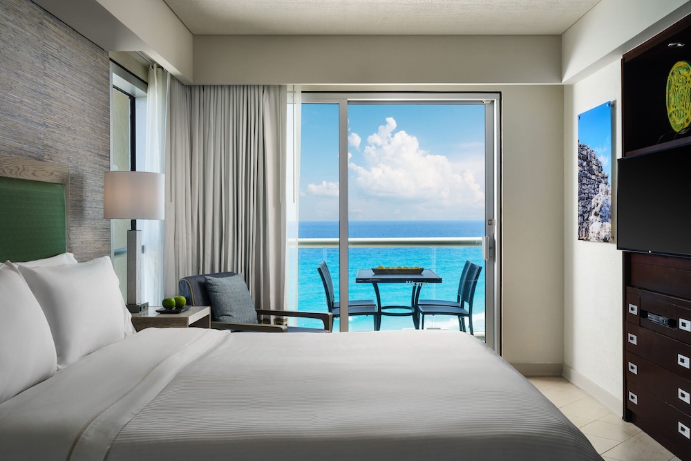 The Westin Lagunamar Ocean Resort Villas & Spa, Cancun — Hotel rooms in Cancun, Quintana Roo