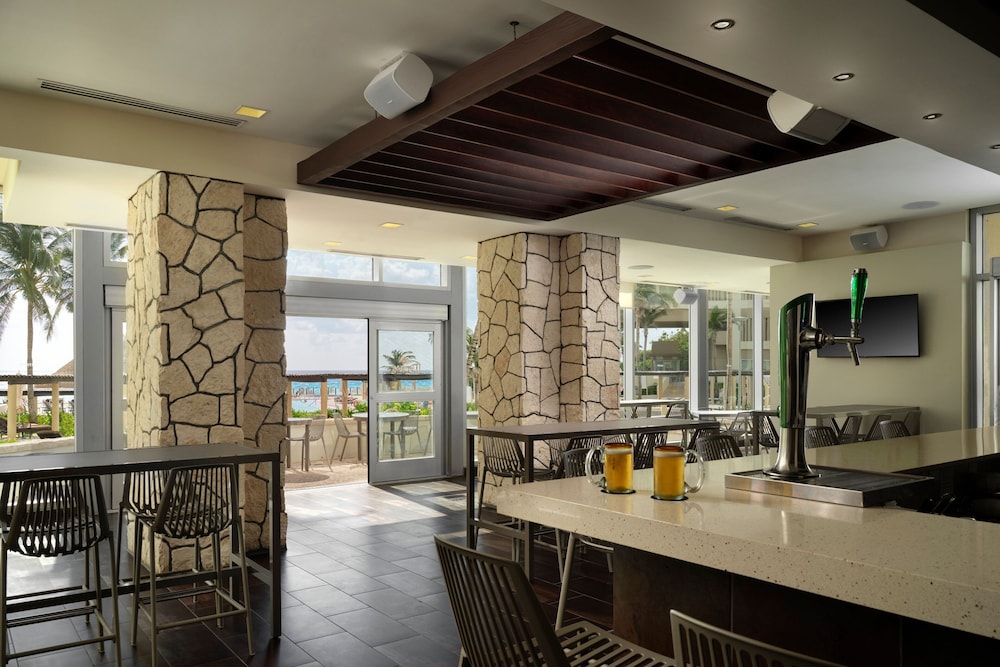 The Westin Lagunamar Ocean Resort Villas & Spa, Cancun — Restaurant & bars in Cancun, Quintana Roo