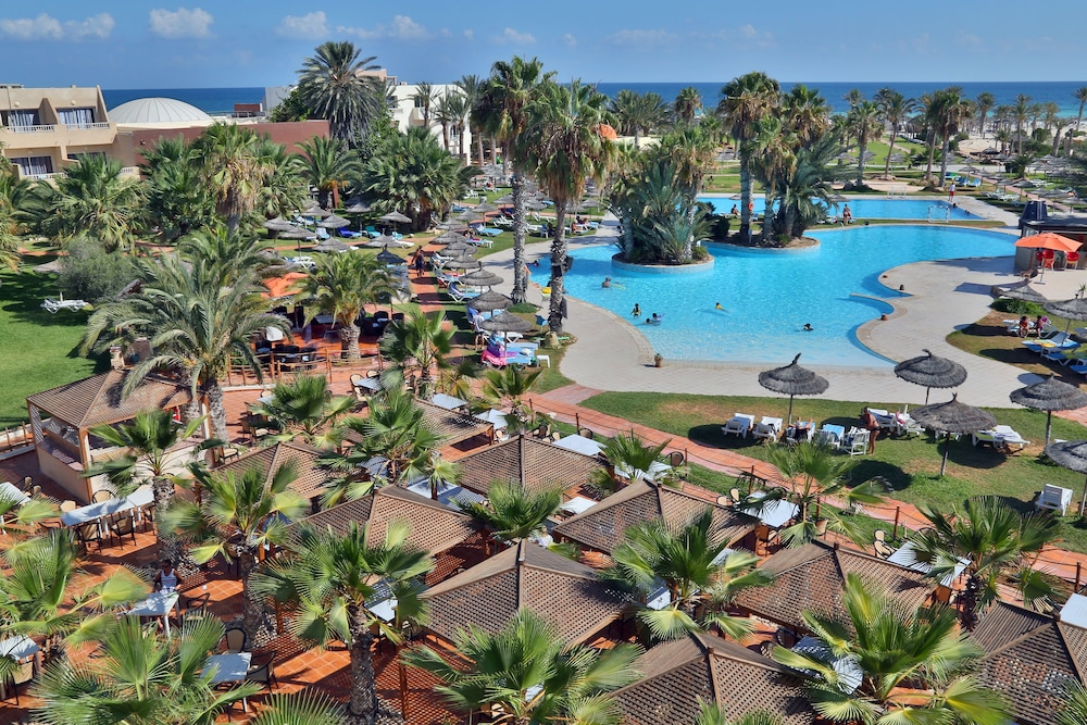 Welcome Meridiana Resort - Families and Couples Only — Swimming pool in Aghir, Medenine