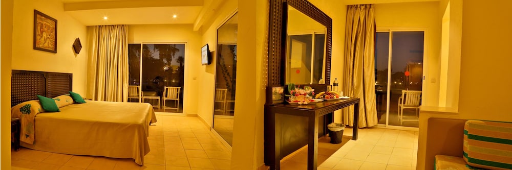 Welcome Meridiana Resort - Families and Couples Only — Hotel rooms in Aghir, Medenine