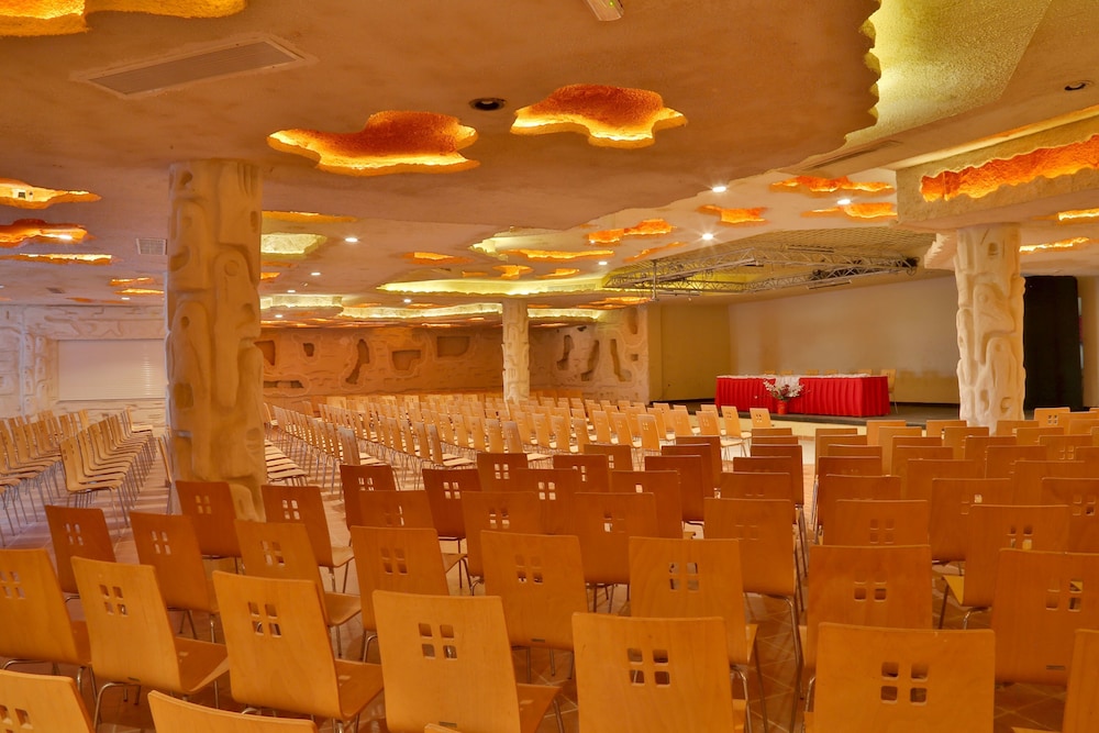 Welcome Meridiana Resort - Families and Couples Only — Restaurant & bars in Aghir, Medenine