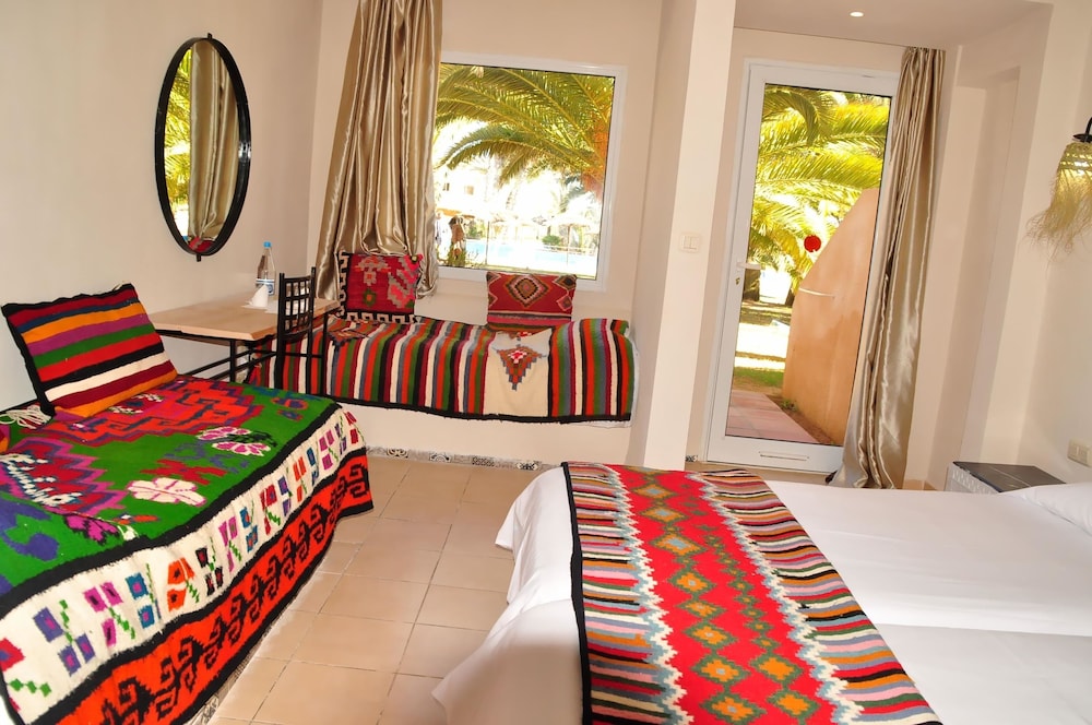Welcome Meridiana Resort - Families and Couples Only — Hotel rooms in Aghir, Medenine