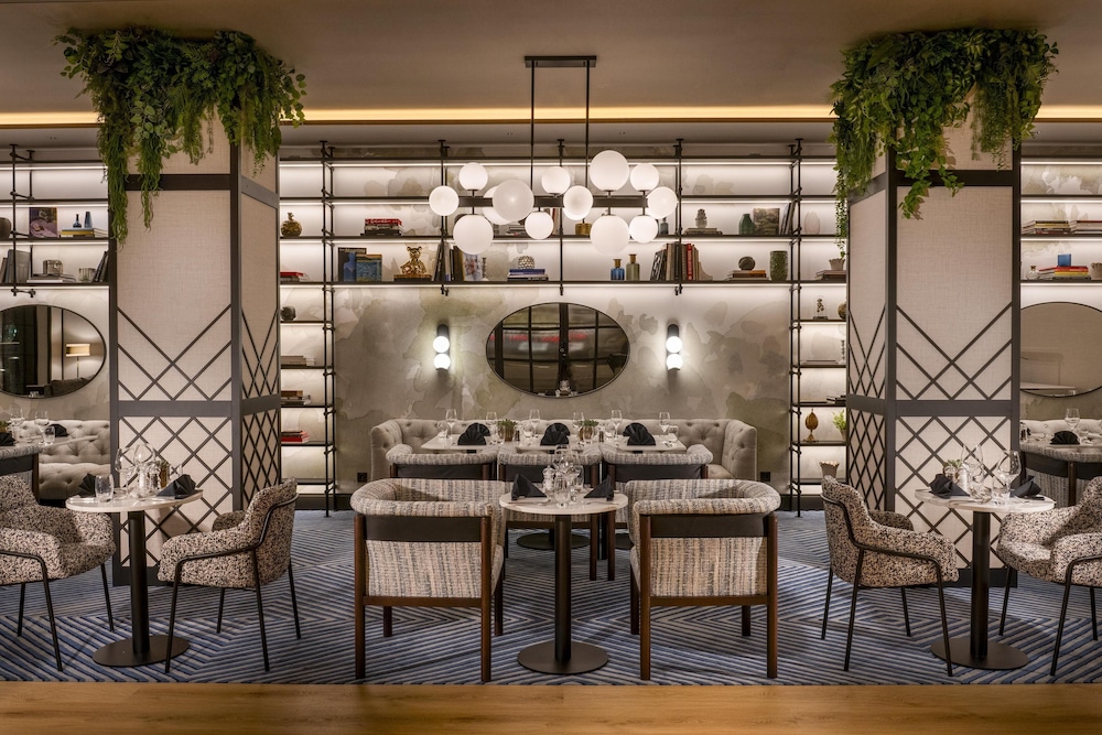 DoubleTree by Hilton Berlin Ku'damm — Restaurant & bars in Berlin, Berlin