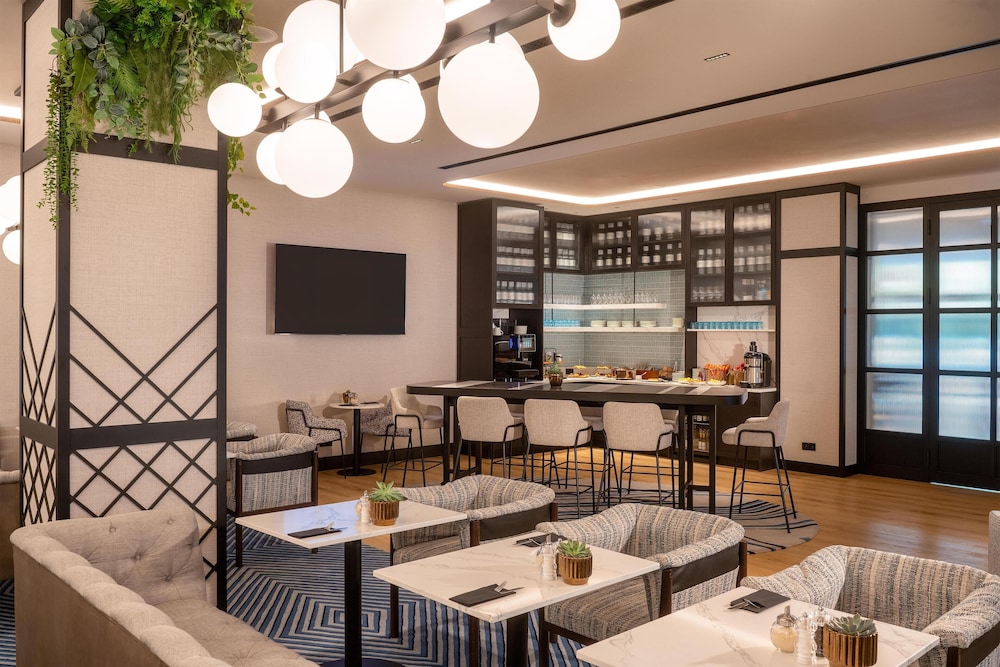 DoubleTree by Hilton Berlin Ku'damm — Restaurant & bars in Berlin, Berlin