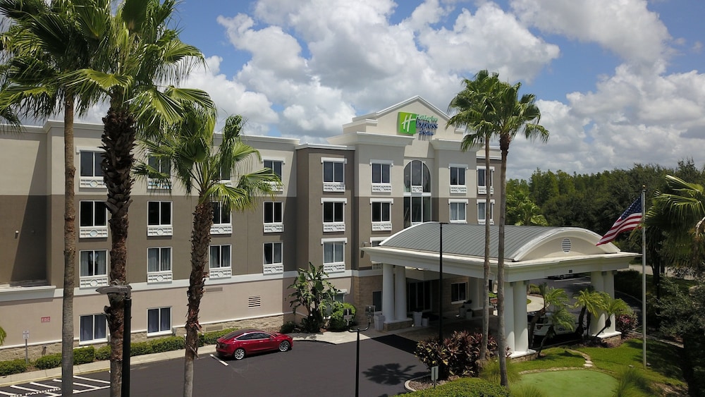Holiday Inn Express Hotel & Suites New Tampa I-75 by IHG — Main photo in Tampa, Florida
