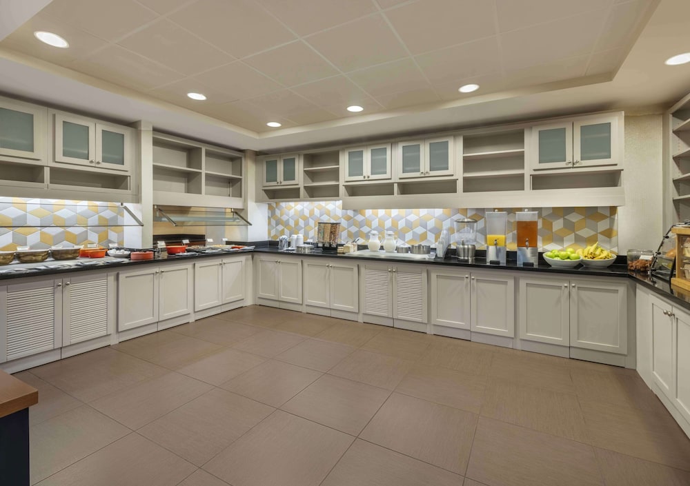 Hyatt Place Busch Gardens — Restaurant & bars in Tampa, Florida