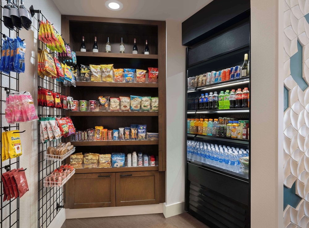 Hyatt Place Busch Gardens — Restaurant & bars in Tampa, Florida