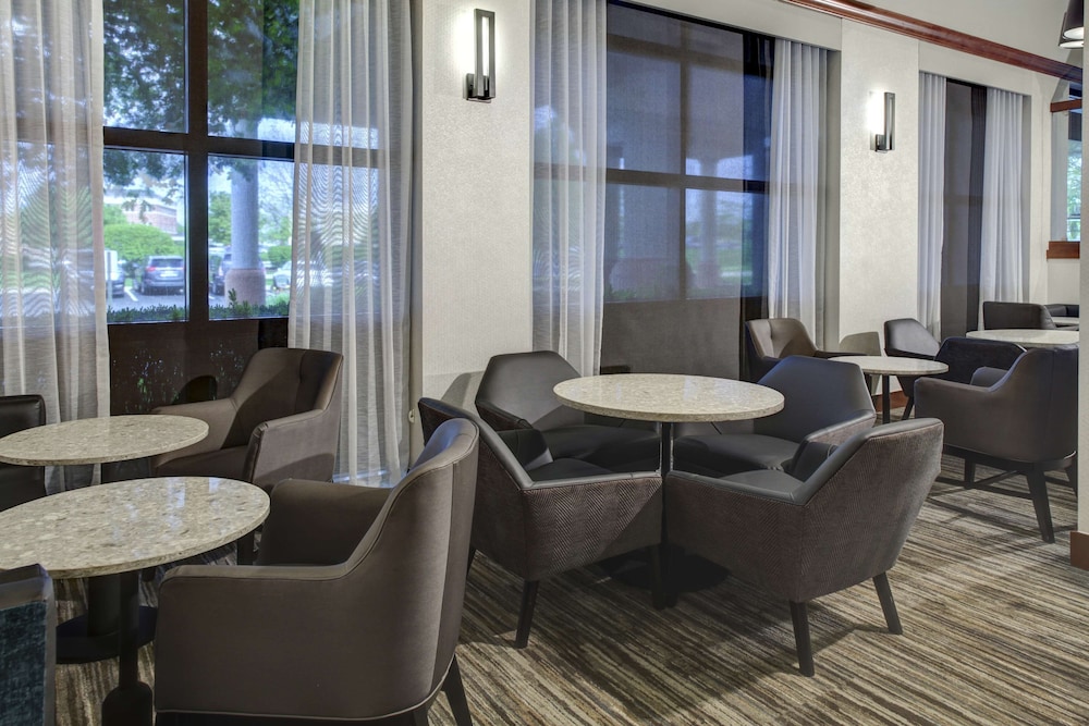 Hyatt Place Busch Gardens — Restaurant & bars in Tampa, Florida