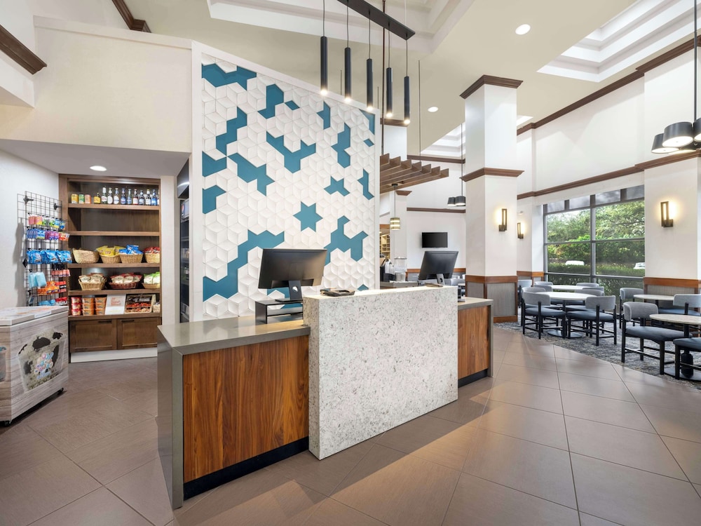 Hyatt Place Busch Gardens — Hotel building in Tampa, Florida