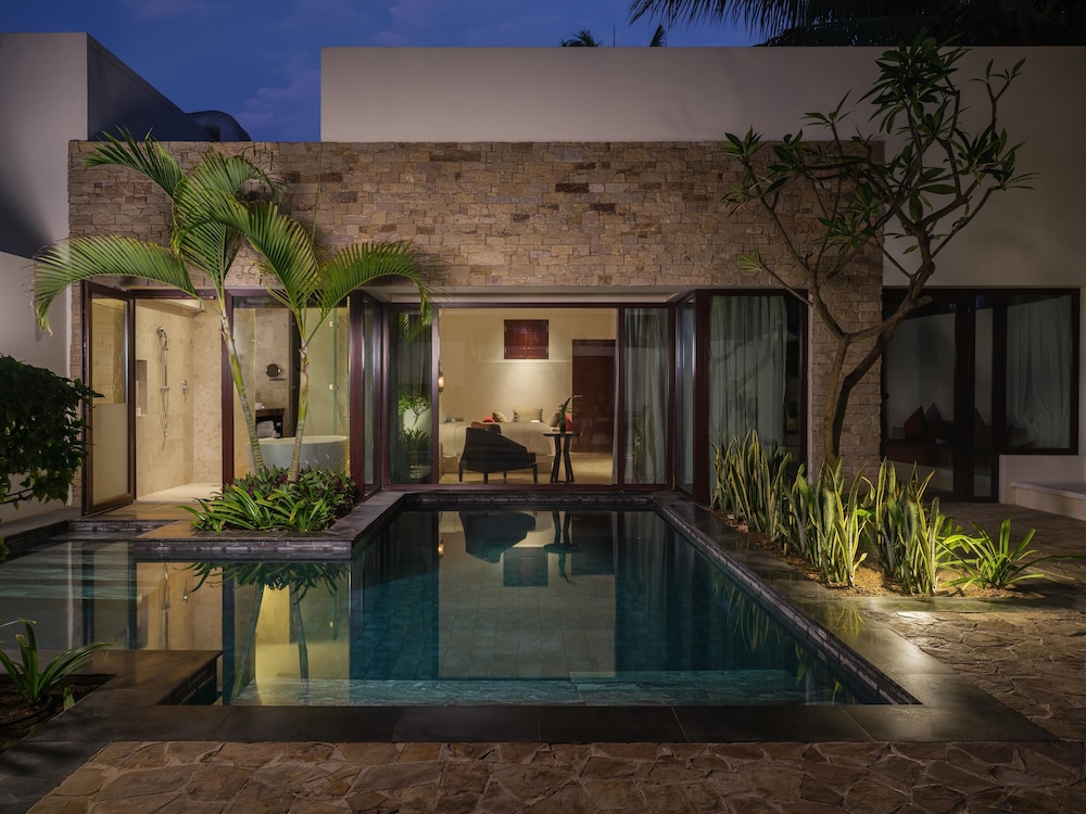 Al Baleed Resort Salalah by Anantara — Swimming pool in Salalah