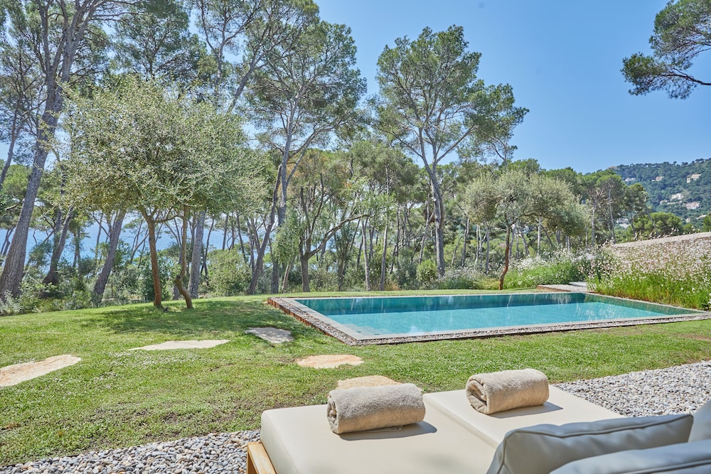 Hotel Pleta de Mar Grand Luxury, adults only – Preferred Hotels & Resorts — Swimming pool in Canyamel, Balearic Islands