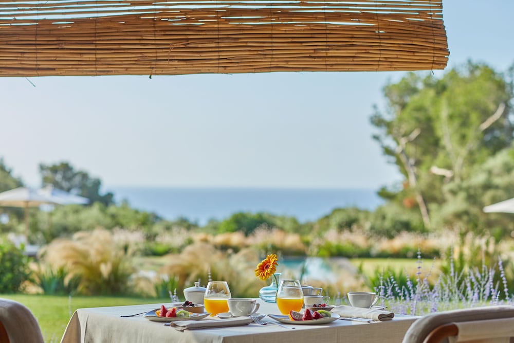Hotel Pleta de Mar Grand Luxury, adults only – Preferred Hotels & Resorts — Restaurant & bars in Canyamel, Balearic Islands