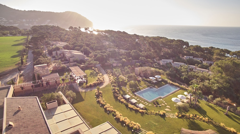 Hotel Pleta de Mar Grand Luxury, adults only – Preferred Hotels & Resorts — Swimming pool in Canyamel, Balearic Islands