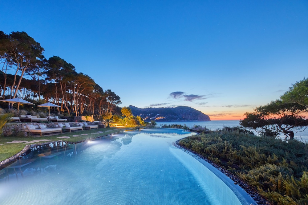 Hotel Pleta de Mar Grand Luxury, adults only – Preferred Hotels & Resorts — Swimming pool in Canyamel, Balearic Islands