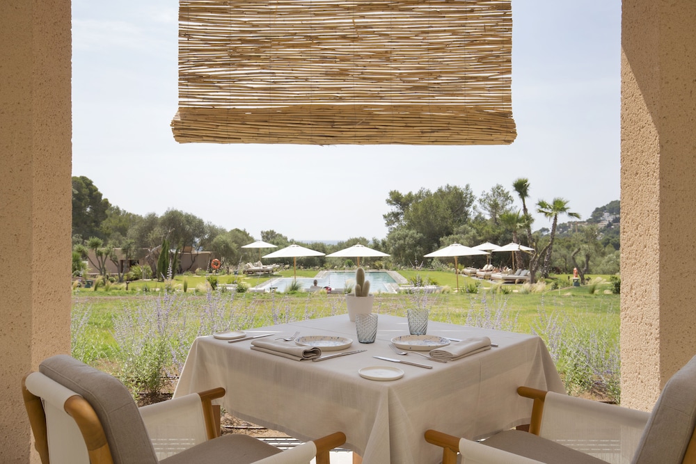 Hotel Pleta de Mar Grand Luxury, adults only – Preferred Hotels & Resorts — Restaurant & bars in Canyamel, Balearic Islands