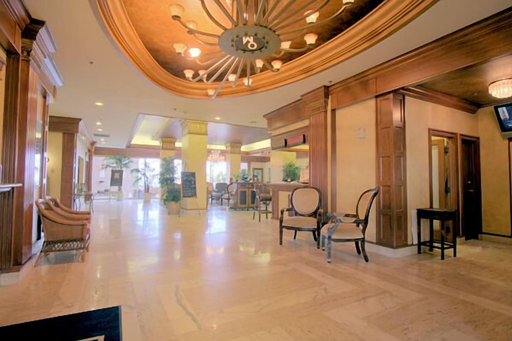 Ocean Manor Beach Hotel — Hotel building in Fort Lauderdale, Florida