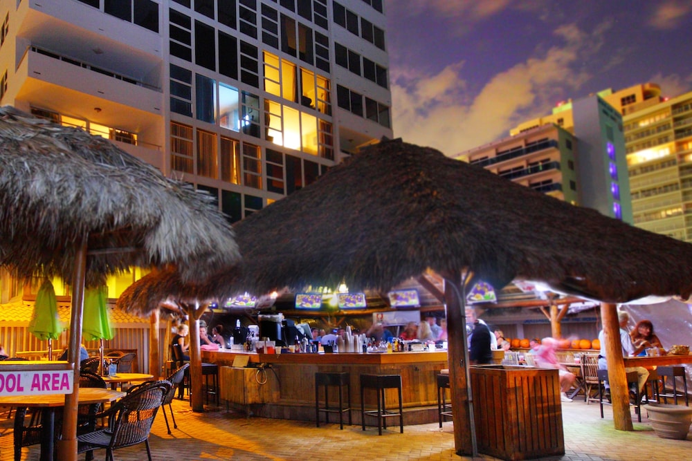 Ocean Manor Beach Hotel — Restaurant & bars in Fort Lauderdale, Florida