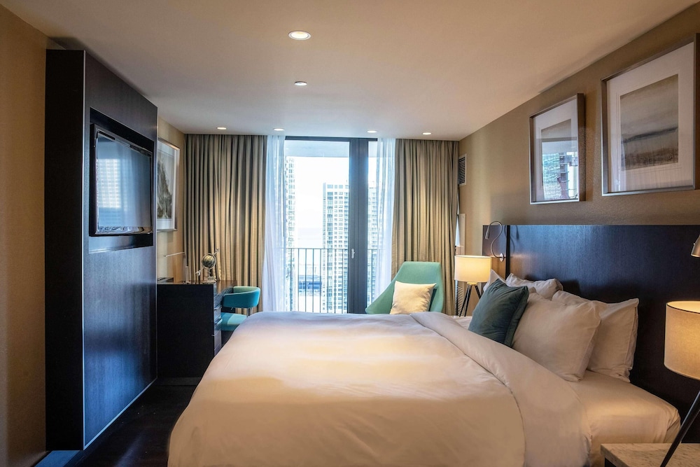 Radisson Blu Aqua Hotel Chicago — Hotel rooms in Chicago, Illinois