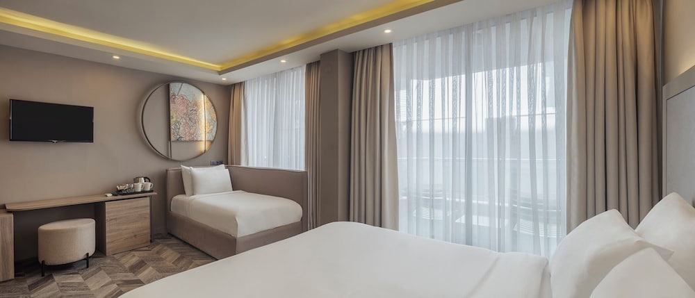 Büyük Hotel — Hotel rooms in Alanya