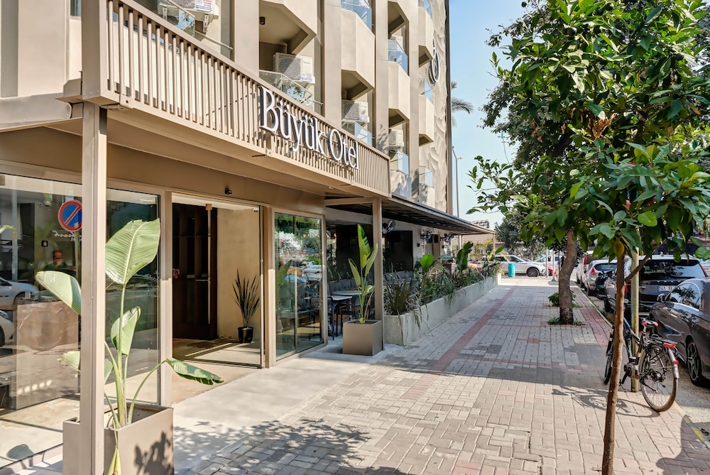 Büyük Hotel — Hotel building in Alanya