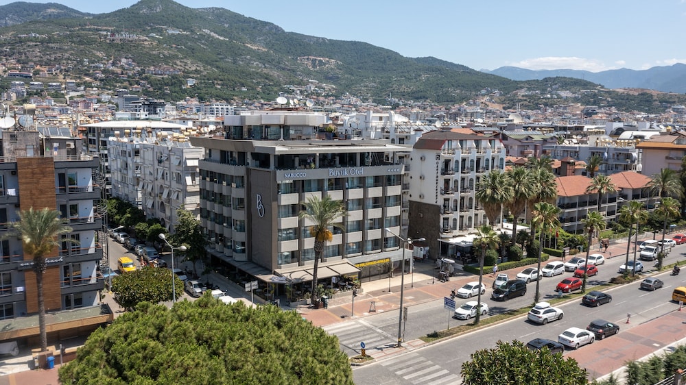 Büyük Hotel — Hotel building in Alanya